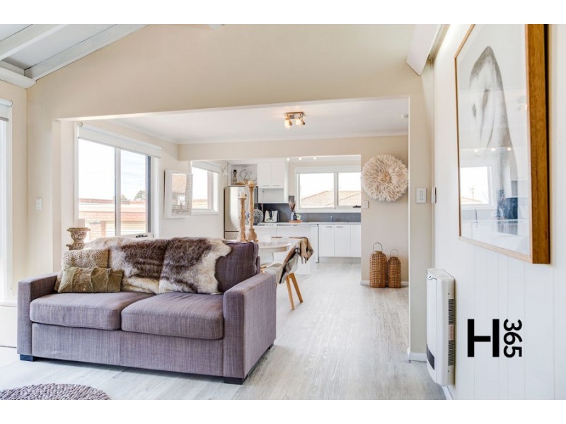 8 Fordham Drive, Devonport TAS 7310
