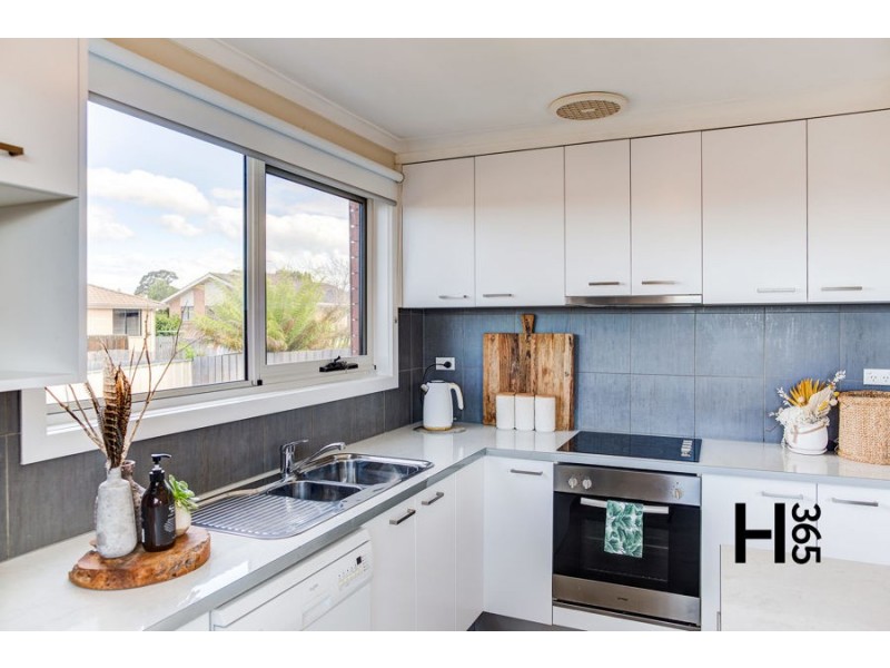 8 Fordham Drive, Devonport TAS 7310