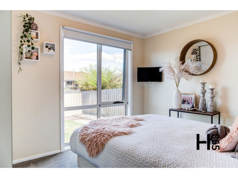 8 Fordham Drive, Devonport TAS 7310