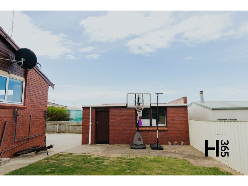 8 Fordham Drive, Devonport TAS 7310