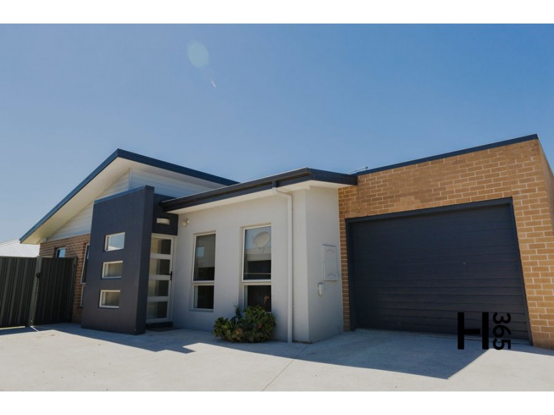 2/205 Last Street, Latrobe TAS 7307