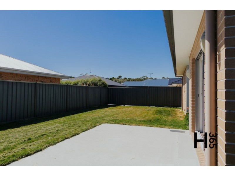 2/205 Last Street, Latrobe TAS 7307