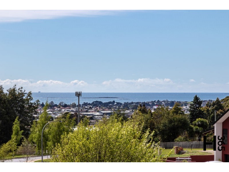 41 Leary Avenue, Stony Rise TAS 7310