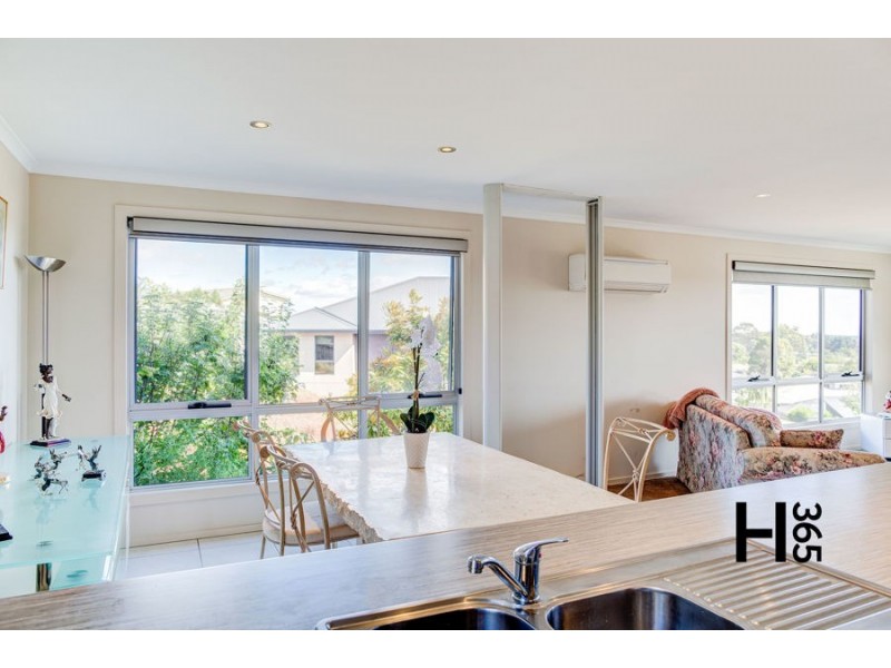 23 McCall Terrace, Stony Rise TAS 7310