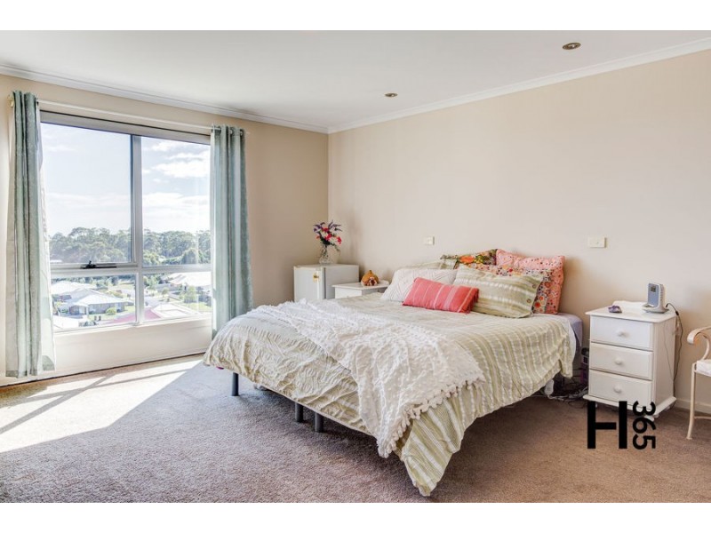 23 McCall Terrace, Stony Rise TAS 7310