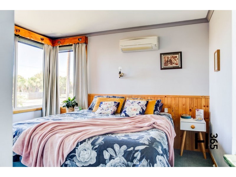 1 Niela Crescent, Miandetta TAS 7310