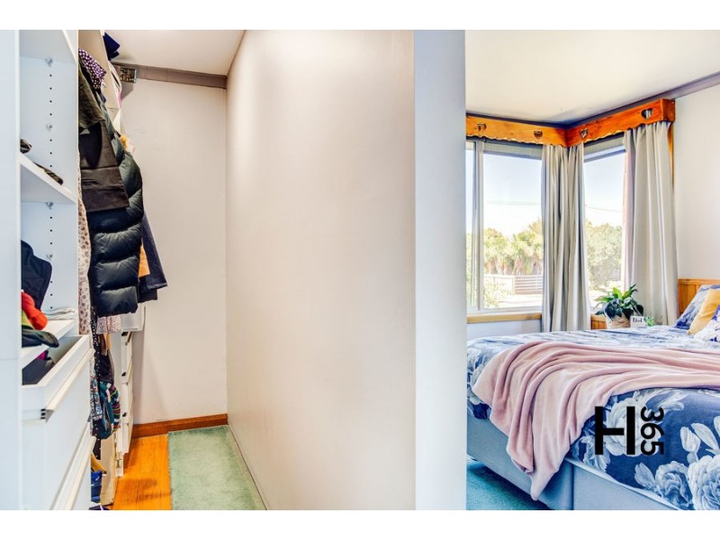 1 Niela Crescent, Miandetta TAS 7310