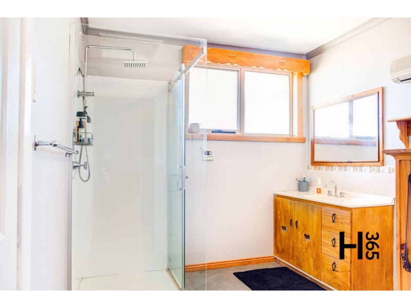 1 Niela Crescent, Miandetta TAS 7310