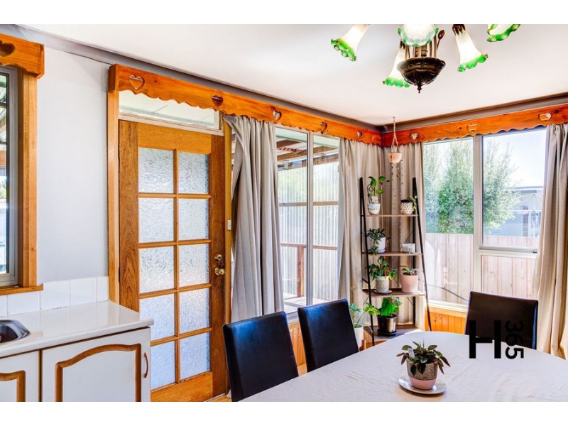 1 Niela Crescent, Miandetta TAS 7310