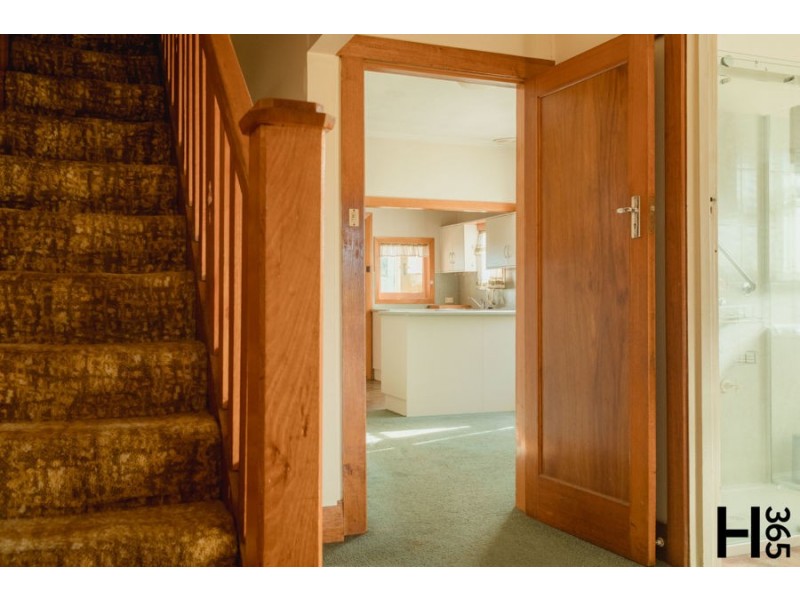 12 Hillcrest Road, Devonport TAS 7310