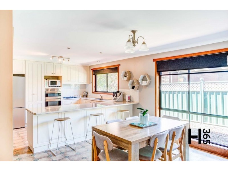 3 Berkeley Court, Miandetta TAS 7310