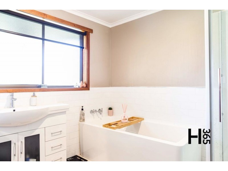 3 Berkeley Court, Miandetta TAS 7310