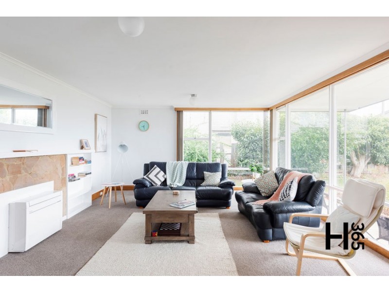 16 Manning Crescent, Devonport TAS 7310
