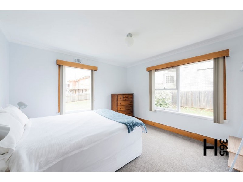 16 Manning Crescent, Devonport TAS 7310