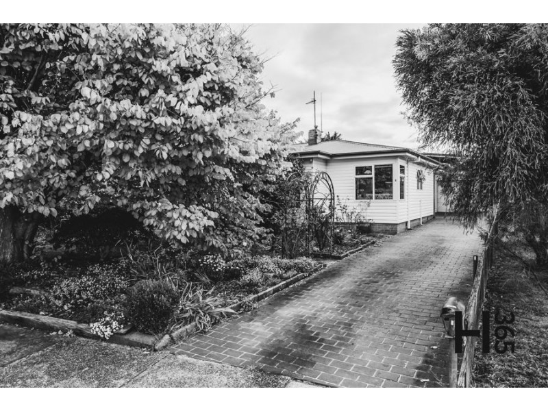 8 Churchill Avenue, Devonport TAS 7310