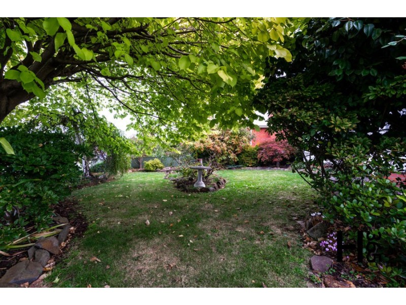 8 Churchill Avenue, Devonport TAS 7310