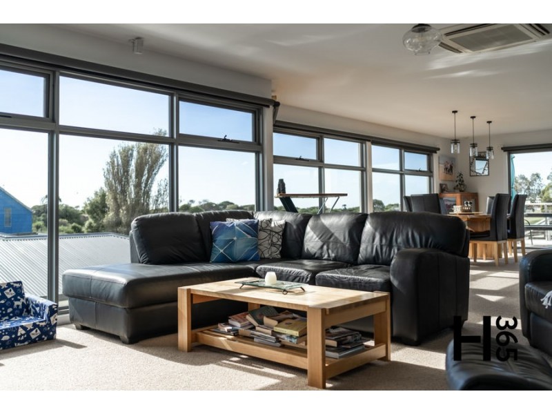 18 Richard Place, Ulverstone TAS 7315