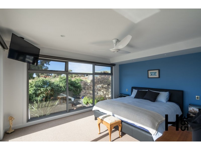 18 Richard Place, Ulverstone TAS 7315