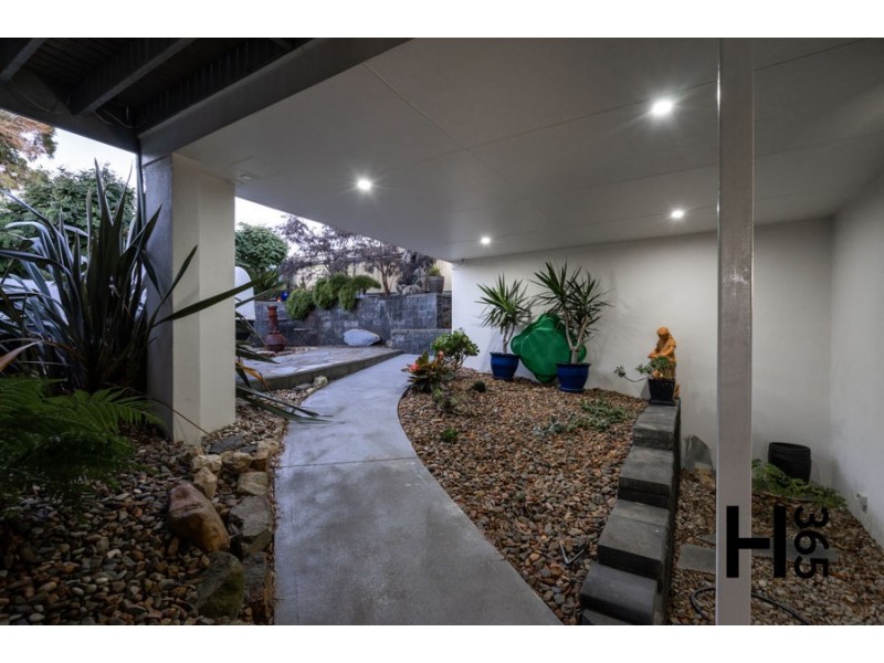 18 Richard Place, Ulverstone TAS 7315