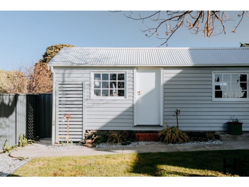 8 Ronald Street, Devonport TAS 7310