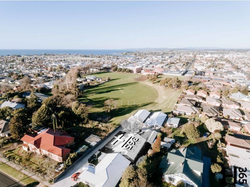 8 Ronald Street, Devonport TAS 7310