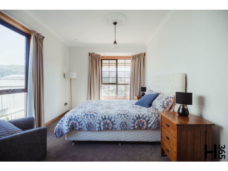 32 George Street, Latrobe TAS 7307