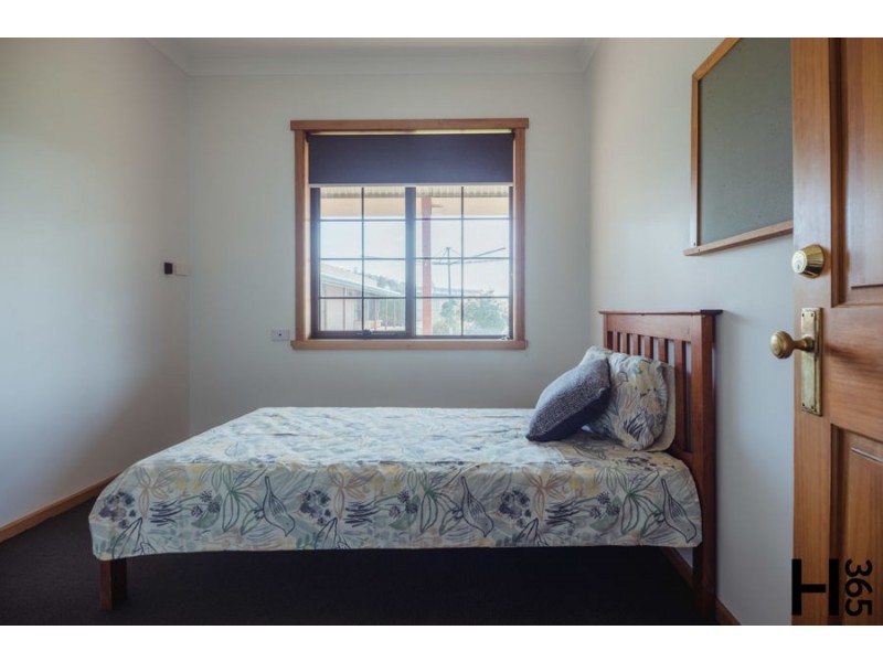 32 George Street, Latrobe TAS 7307