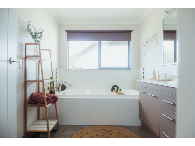 10 Cabernet Court, Hawley Beach TAS 7307