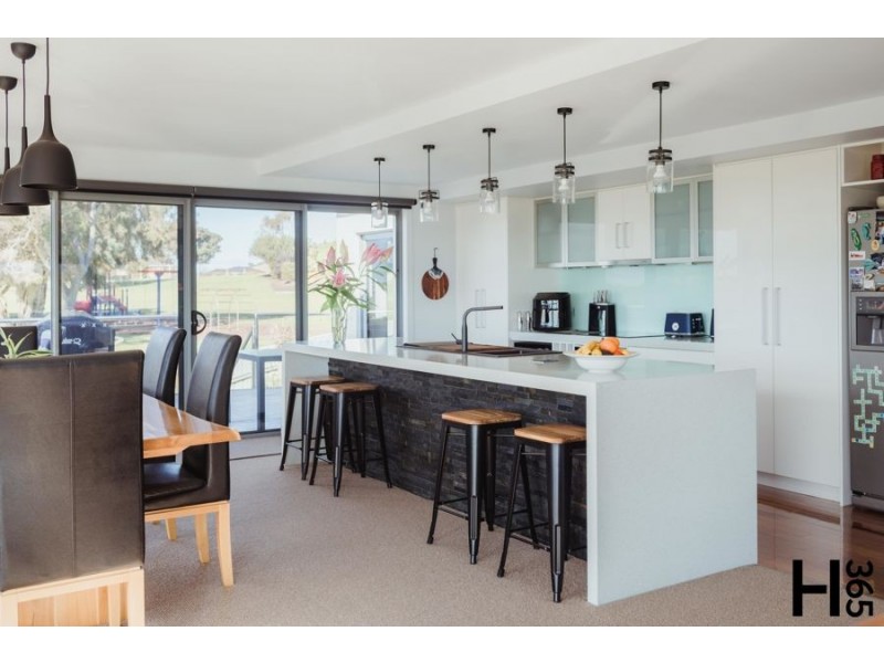 18 Richard Place, Ulverstone TAS 7315