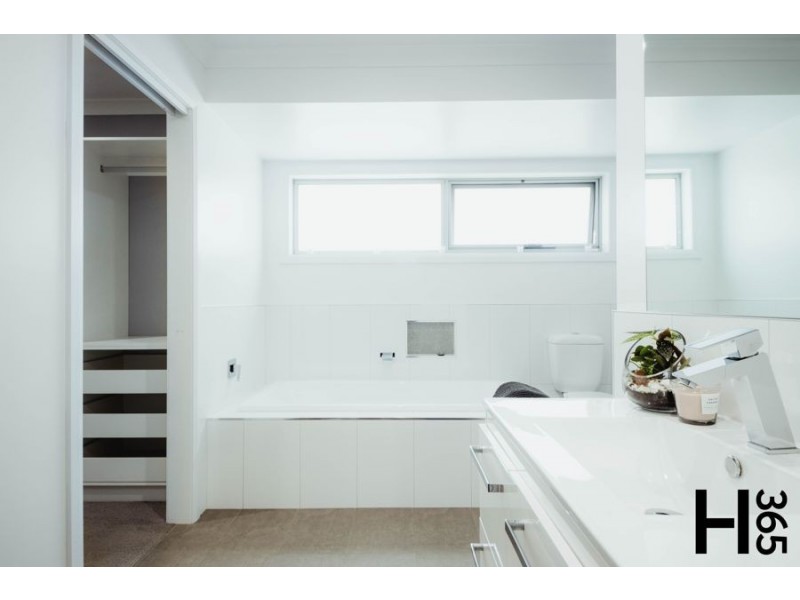 2/11 Cross Street, East Devonport TAS 7310