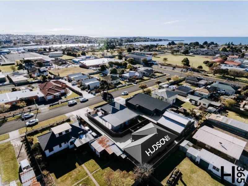 2/11 Cross Street, East Devonport TAS 7310