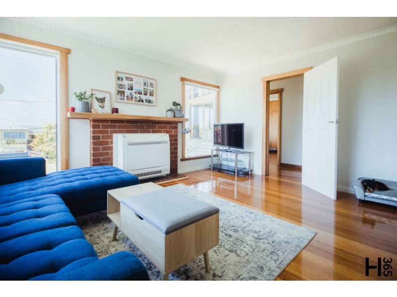 11 Highview Crescent, Devonport TAS 7310