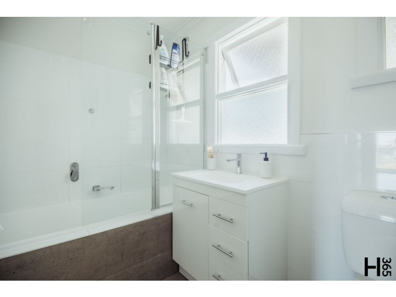 11 Highview Crescent, Devonport TAS 7310