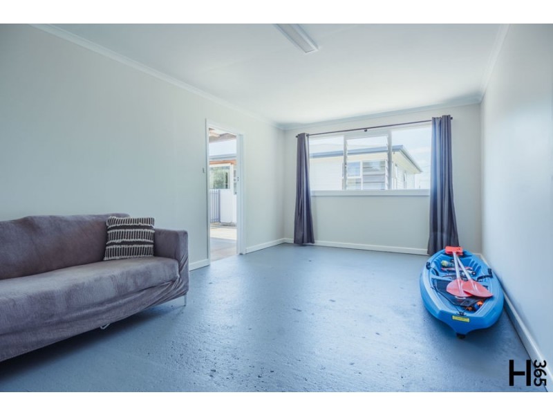 11 Highview Crescent, Devonport TAS 7310