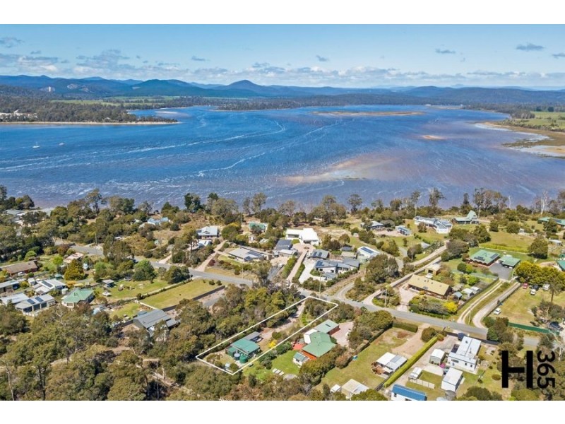 127 Charles Street, Squeaking Point TAS 7307