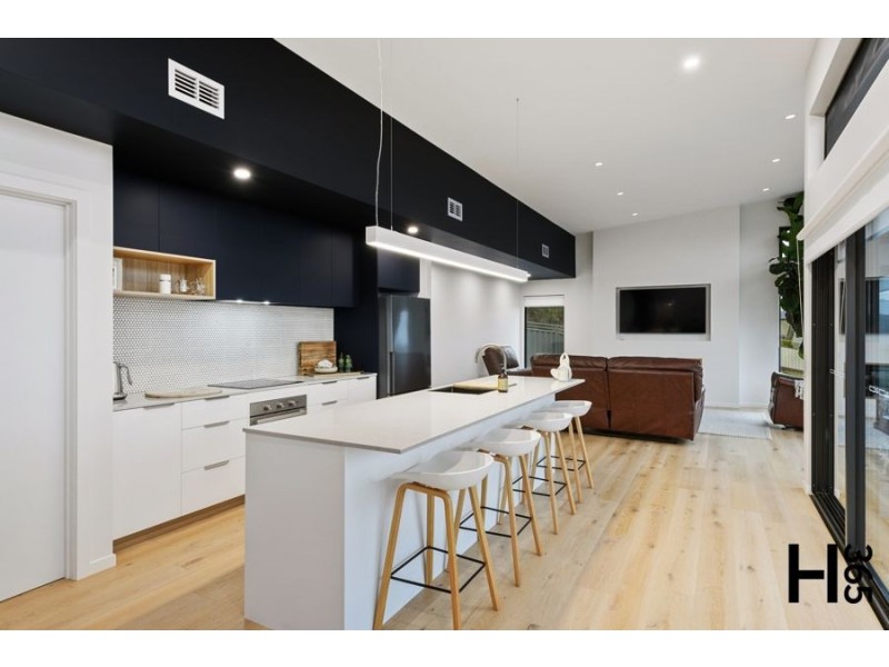 2/19 Leary Avenue, Stony Rise TAS 7310