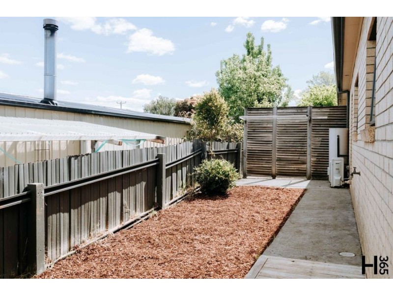 2/54 Percy Street, Devonport TAS 7310