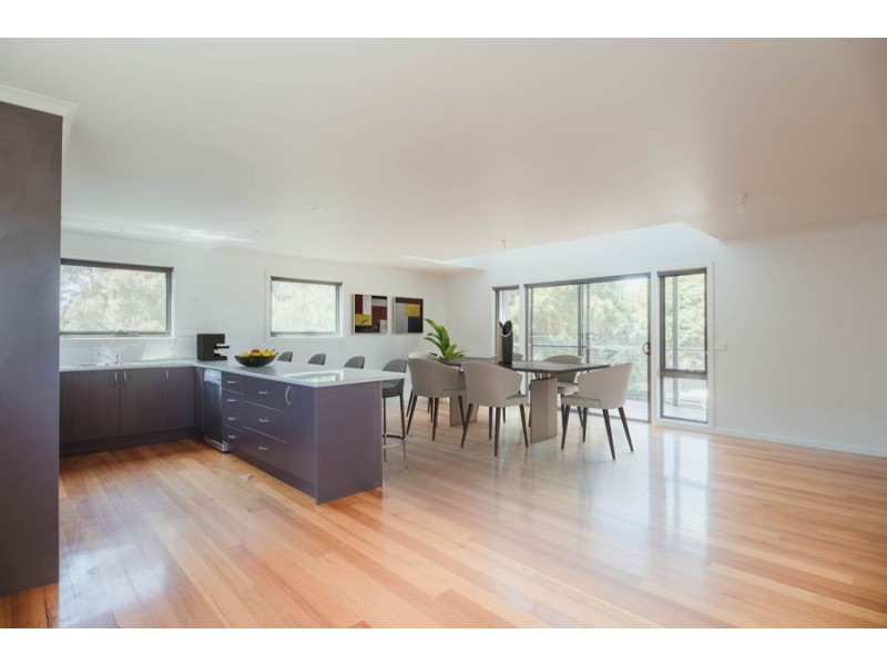 2/4 Chardonnay Drive, Hawley Beach TAS 7307