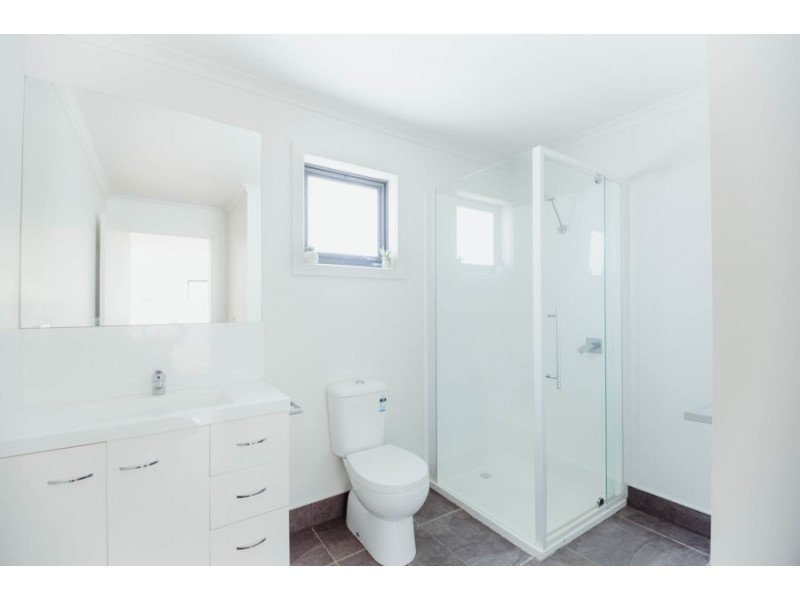 2/4 Chardonnay Drive, Hawley Beach TAS 7307
