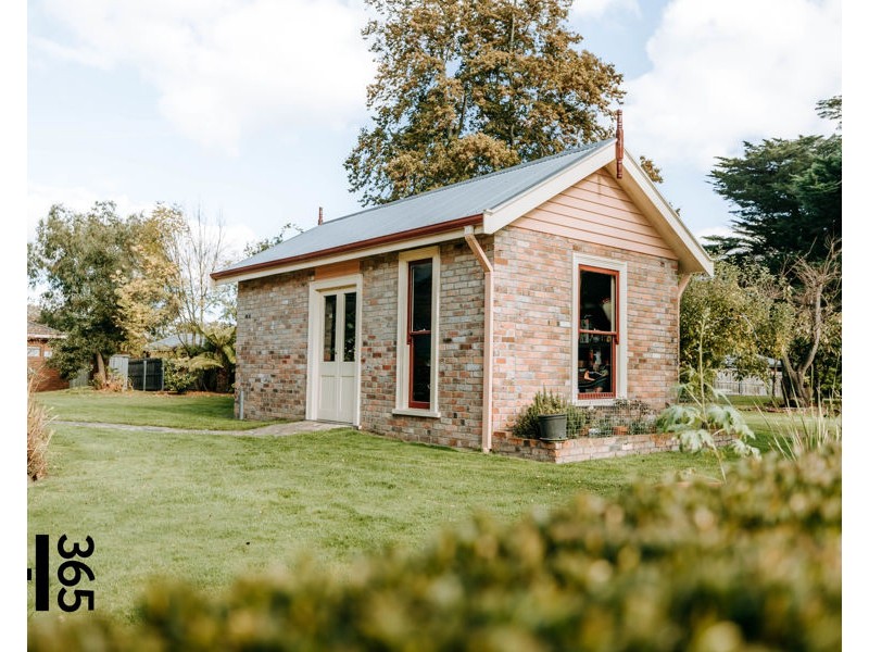 8 Torquay Road, Latrobe TAS 7307