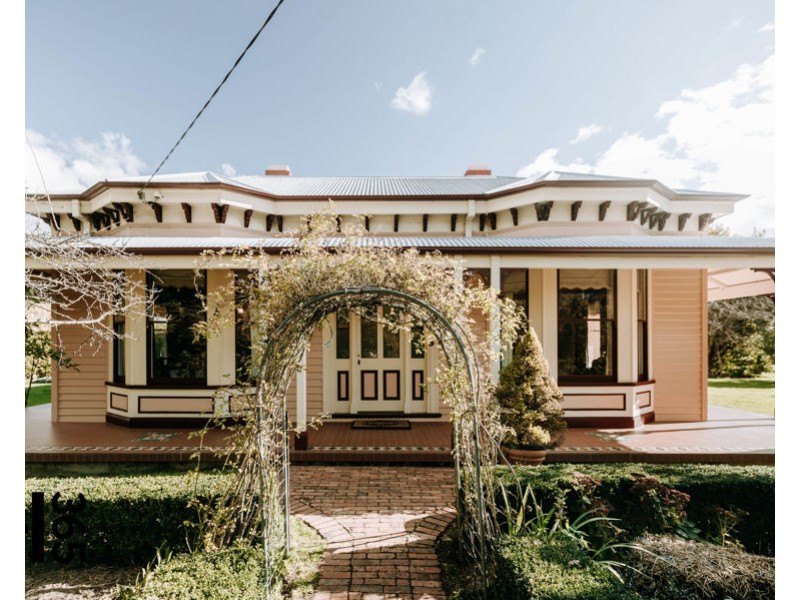 8 Torquay Road, Latrobe TAS 7307