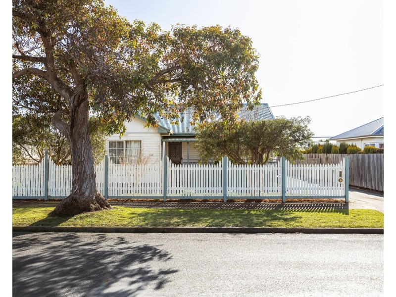 124 Parker Street, Devonport TAS 7310
