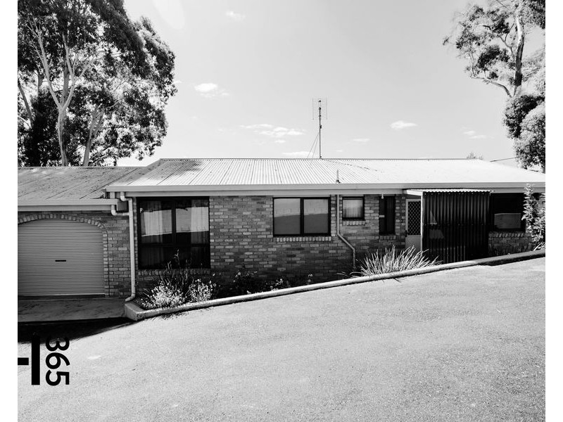 2/49 Shaw Street, Miandetta TAS 7310