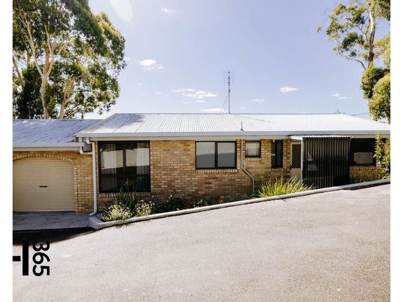 2/49 Shaw Street, Miandetta TAS 7310