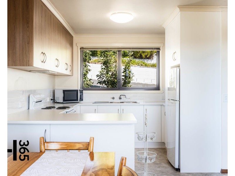 2/49 Shaw Street, Miandetta TAS 7310