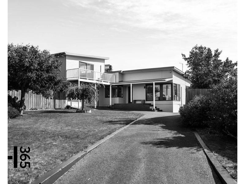13 Highview Crescent, Devonport TAS 7310