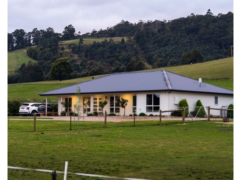 611 Sheffield Road, Acacia Hills TAS 7306