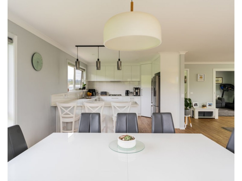 611 Sheffield Road, Acacia Hills TAS 7306