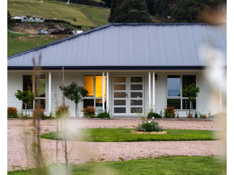 611 Sheffield Road, Acacia Hills TAS 7306