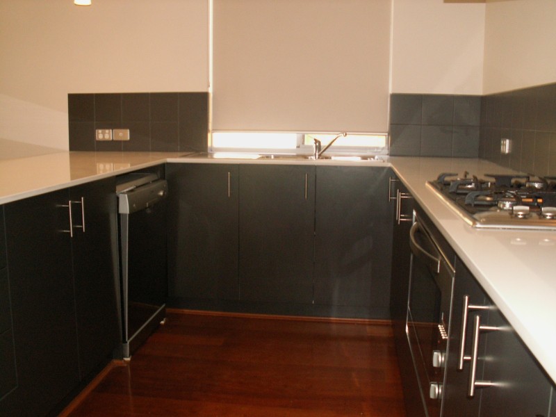 10 Johnsonia Bend, Hammond Park WA 6164